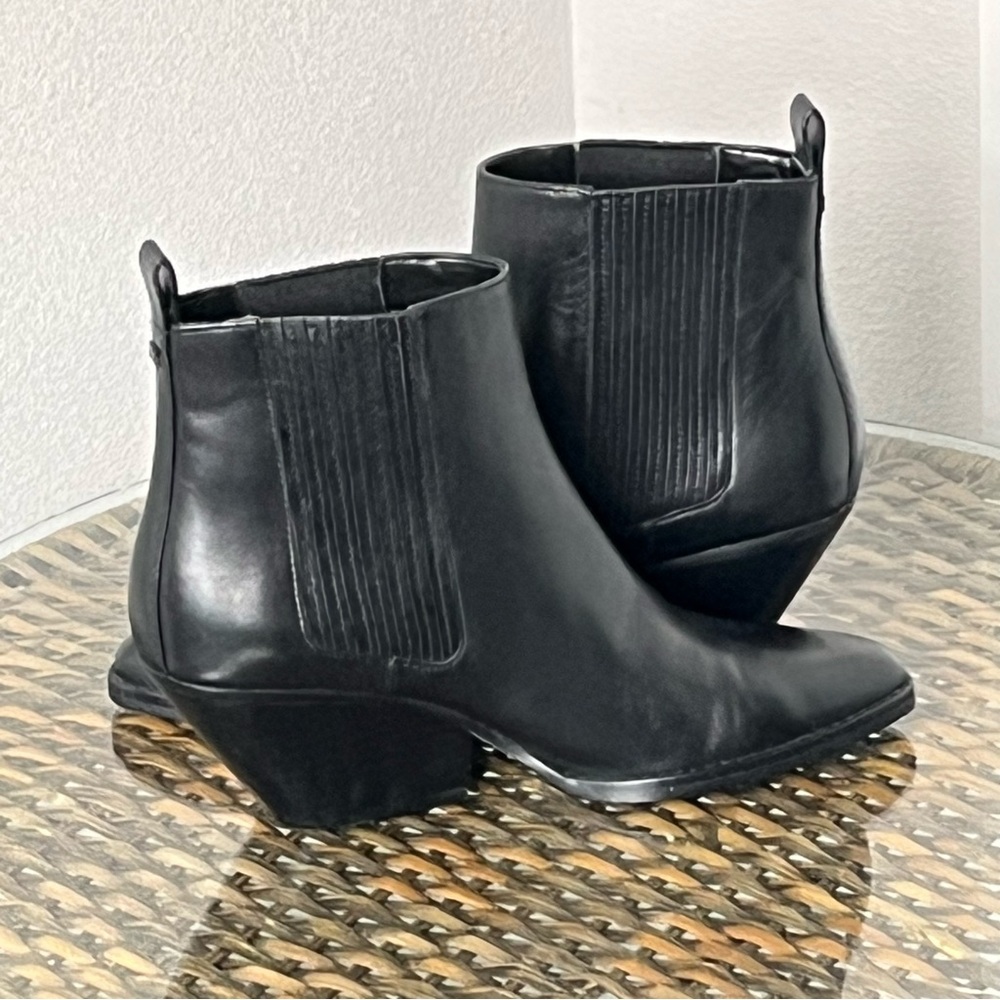Michael Kors Sinclair Black Leather Ankle Boot Size 5.5 Minimalist Contemporary - Picture 13 of 16